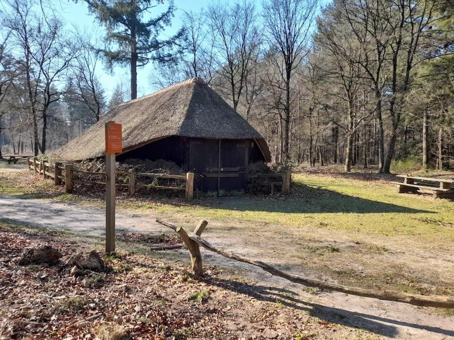 Gezellig Ingerichte Blokhut Op Een Rustig Park! Putten Exterior photo